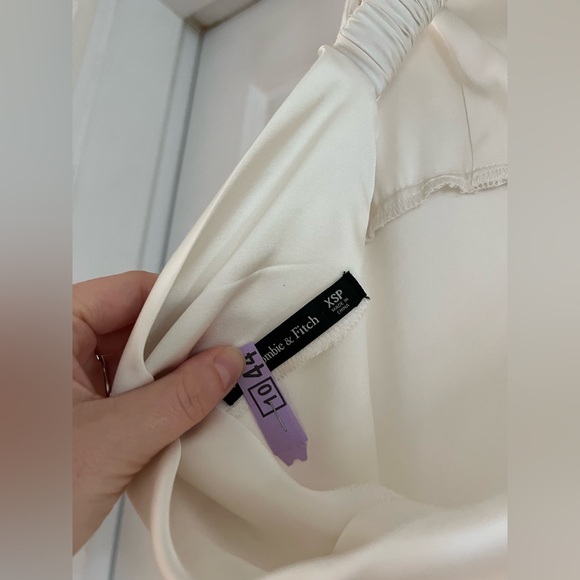 White Satin Dress - Abercrombie & Fitch - Picture 9 of 9